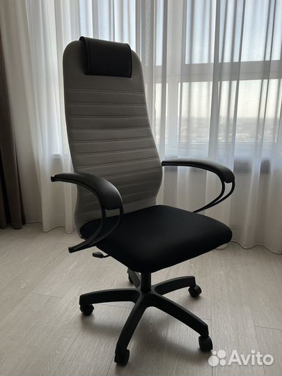 Компьютерное кресло