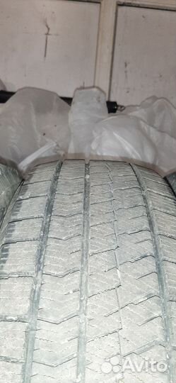 Bridgestone Blizzak Ice 205/60 R16