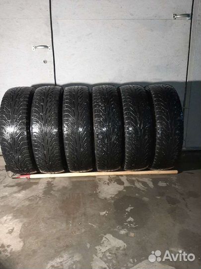 Nokian Tyres Hakkapeliitta C Cargo 205/75 R16C 62C