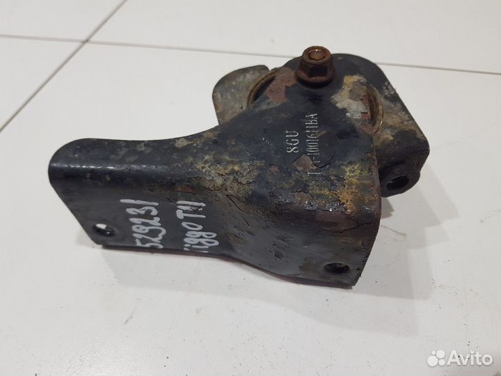 Кронштейн опоры двигателя передней