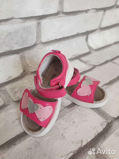 Босоножки для девочки