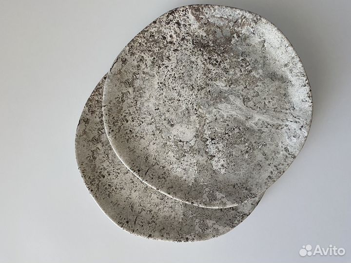 Фарфоровые тарелки 2 шт