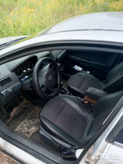 Opel Astra 1.6 МТ, 2008, 220 000 км