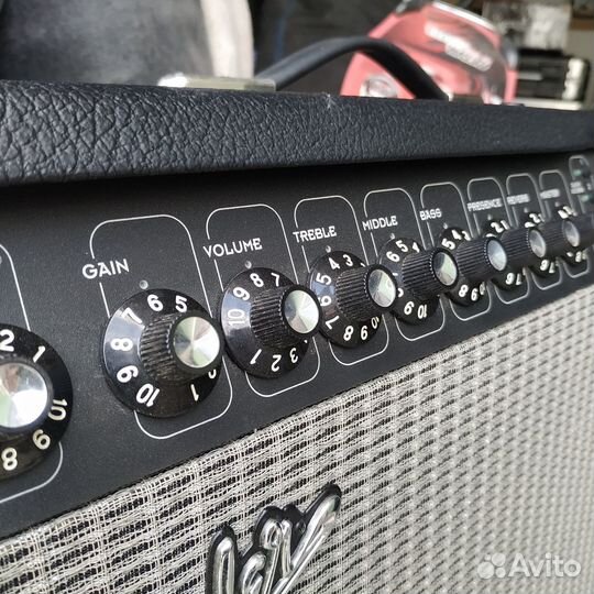 Гитарный ламповый комбик Fender Cyber Twin, 130 Вт