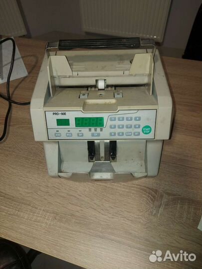 Счетчик банкнот Speed PRO-90E