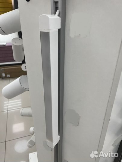 Трековый светодиодный светильник белый