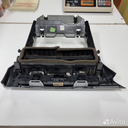 Рамка магнитолы Opel Astra H