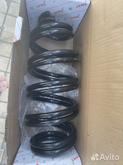 Пружины передние новые vag