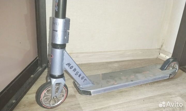 Трюковой самокат