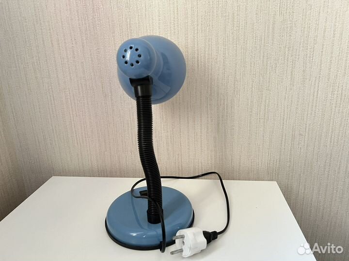 Лампа настольная