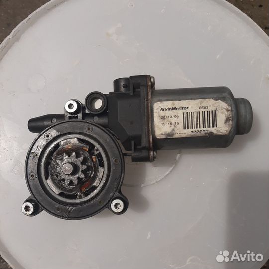 Моторчик стеклоподъемника renault kangoo 2006