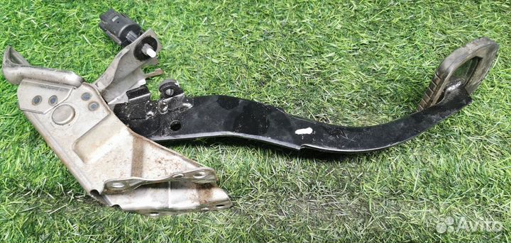 Педаль газа Mazda MPV (LW) II