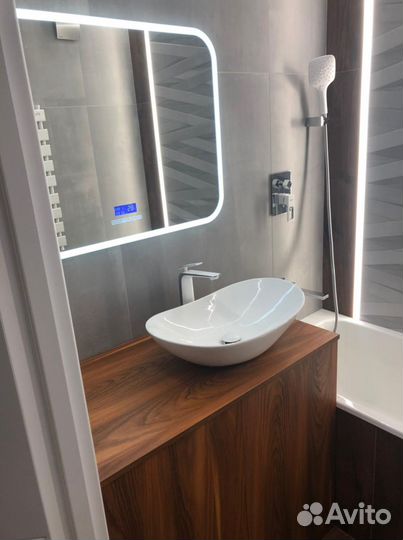 Зеркало с подсветкой и музыкой в ванную