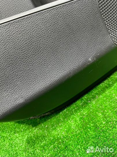 Обшивка боковой двери задняя левая Ssangyong