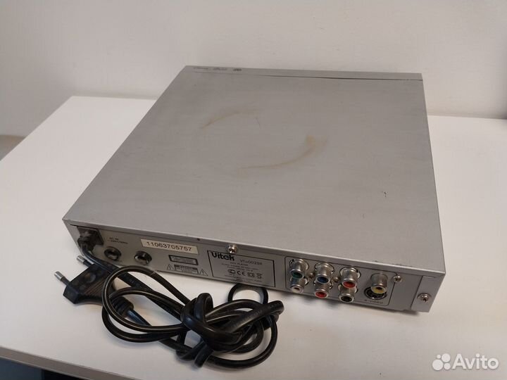 Vitek VT4002SR DVD плеер