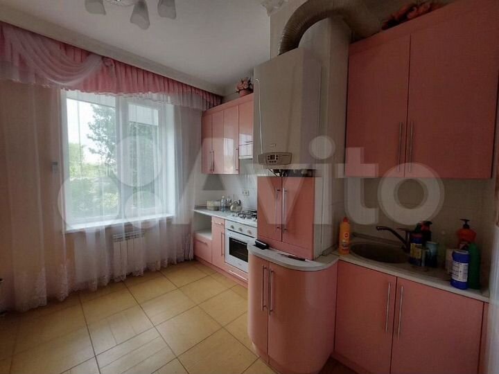 2-к. квартира, 49 м², 2/4 эт.