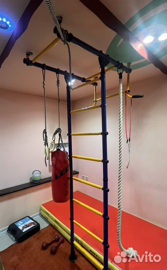 Шведская стенка, спортивный уголок