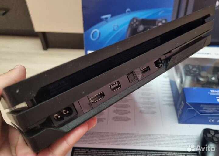 PlayStation PRO 1TB Прошитая + 2 Джоя + 32 Игры