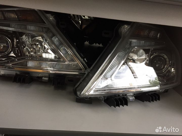 Фары на нисан Патрол 2010-2015год