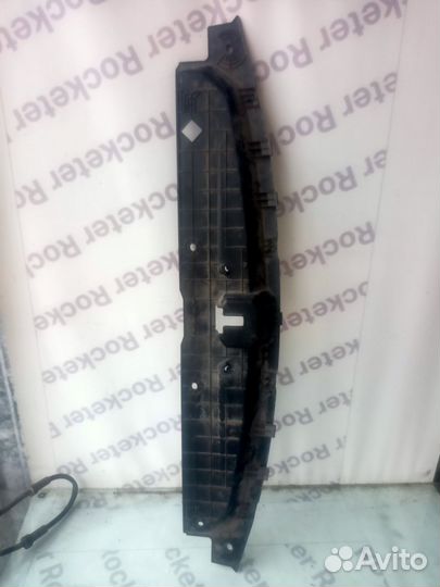 Накладка замка капота Kia Sportage 4