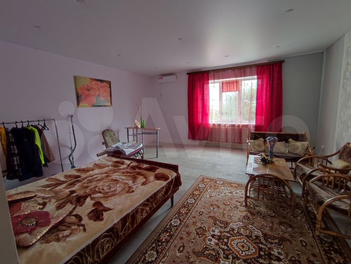 Коттедж 271,7 м² на участке 8 сот.