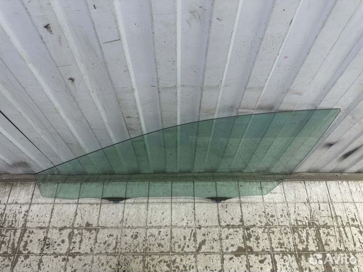 Стекло переднее левое Toyota Camry XV70 2017-2021