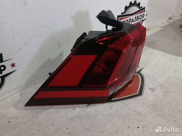Фонарь внешний левый Volkswagen Tiguan 2 17-22