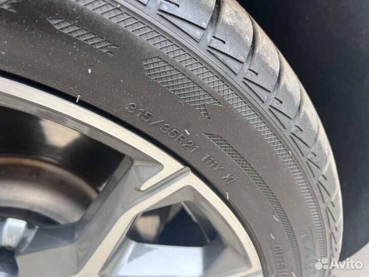 RoadX RXQuest SU01 275/40 R21 и 315/35 R21