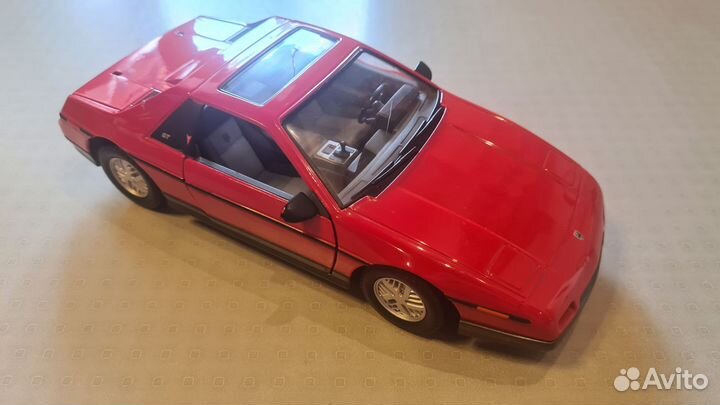 Коллекционная модель 1/18