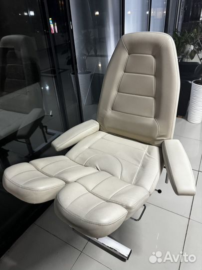 Педикюрное кресло на гидравлике