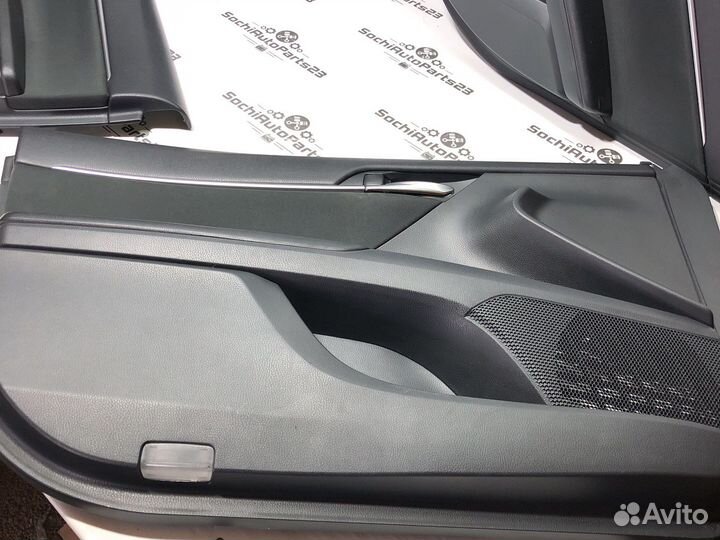 Дверные карты Toyota Camry V 70