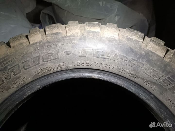 Bfgoodrich Mud-Terrain T/A KM2 265/70 R17 121Q