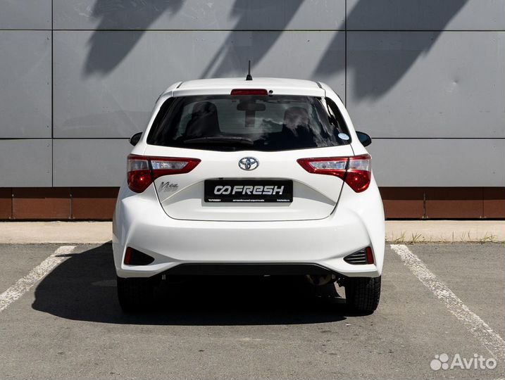 Toyota Vitz 1.0 CVT, 2019, 61 181 км