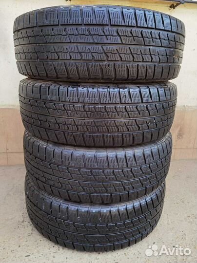 Goodyear Ice Navi Zea II 225/60 R17 98H