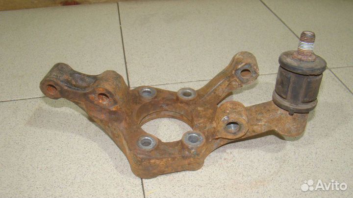 Кулак поворотный задний правый Chevrolet Lacetti