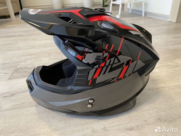 Мотоциклетный шлем Ataki