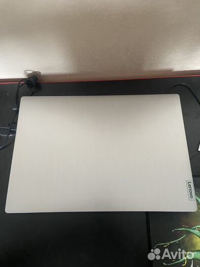 Ноутбук Lenovo ideapad 15itl05