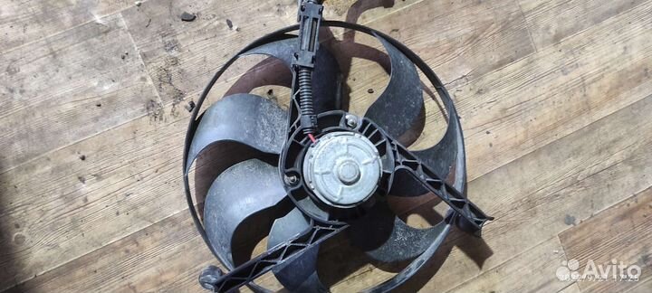 Моторчик радиатора skoda octavia tour