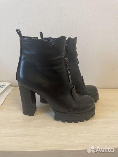 Ботинки женские 41 размер