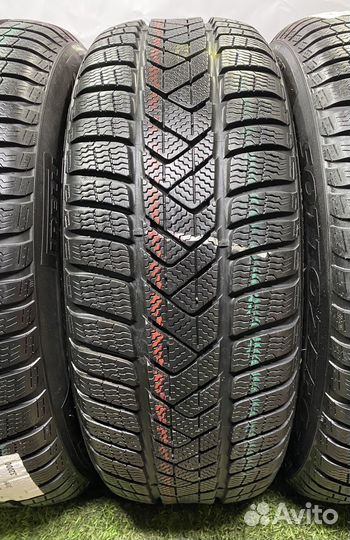 Pirelli Winter Sottozero 3 225/50 R18