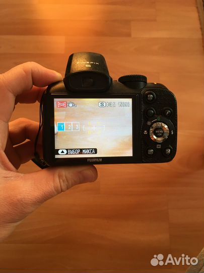 Продаю фотоаппарат Fujifilm FinePix S2500HD
