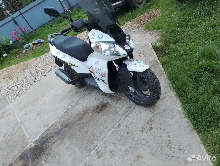Скутер 150 куб