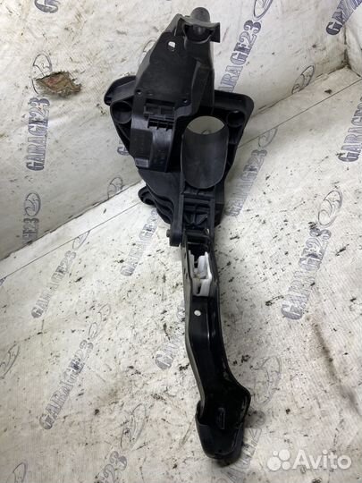 Педаль тормоза Volkswagen Polo седан 2019