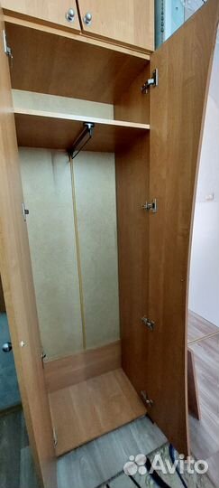 Шкаф распашной