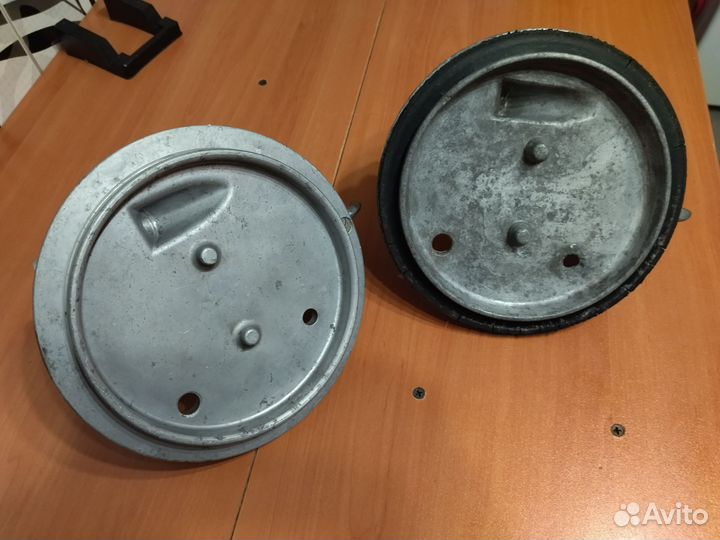 Крышка от молочного бидона