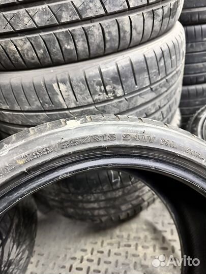 Delinte D7 255/35 R18