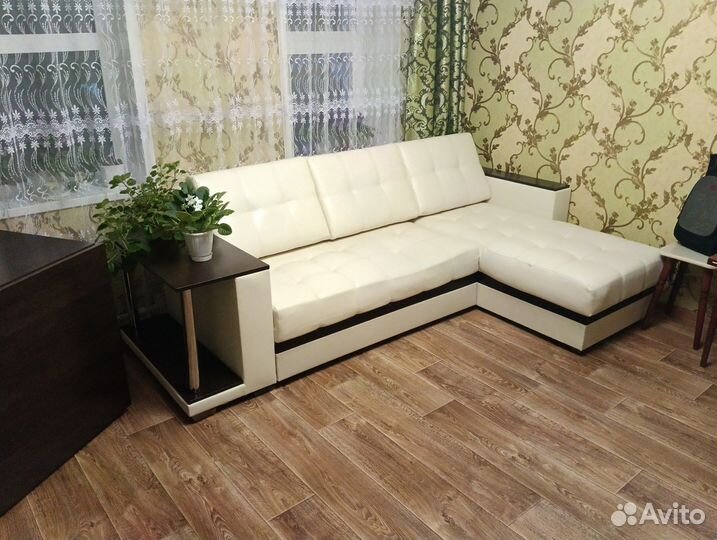 Продам угловой диван бу