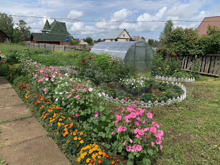 Дом 63 м² на участке 6,5 сот.