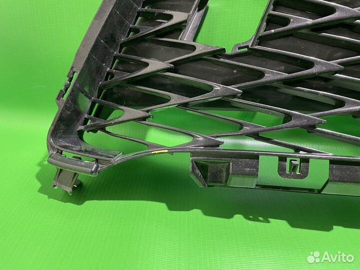 Решетка переднего бампера Lexus RX 4 2016+