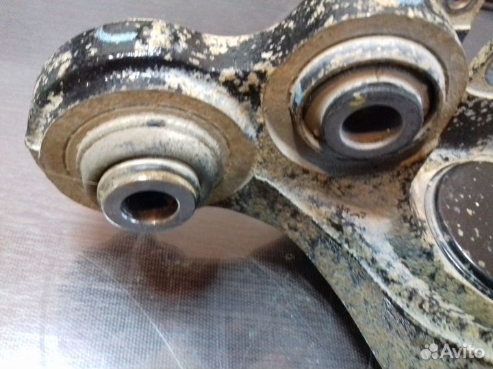 Кулак (цапфа) задний левый elantra HD 527102h000